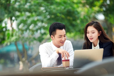 1555926714543772.jpg ad.jpg