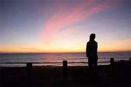 1553070462911489.jpg 3女生不要嫁给他的自私,因为他只把家庭当退路.jpg