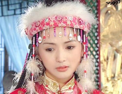 还珠格格中尔康和含香（含香决定当晚侍寝）(1)