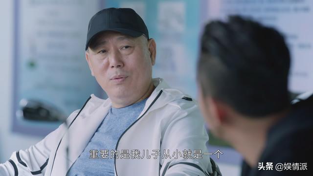 李成儒年轻时候拍的电视剧（曾凭追光吧获好评）(9)