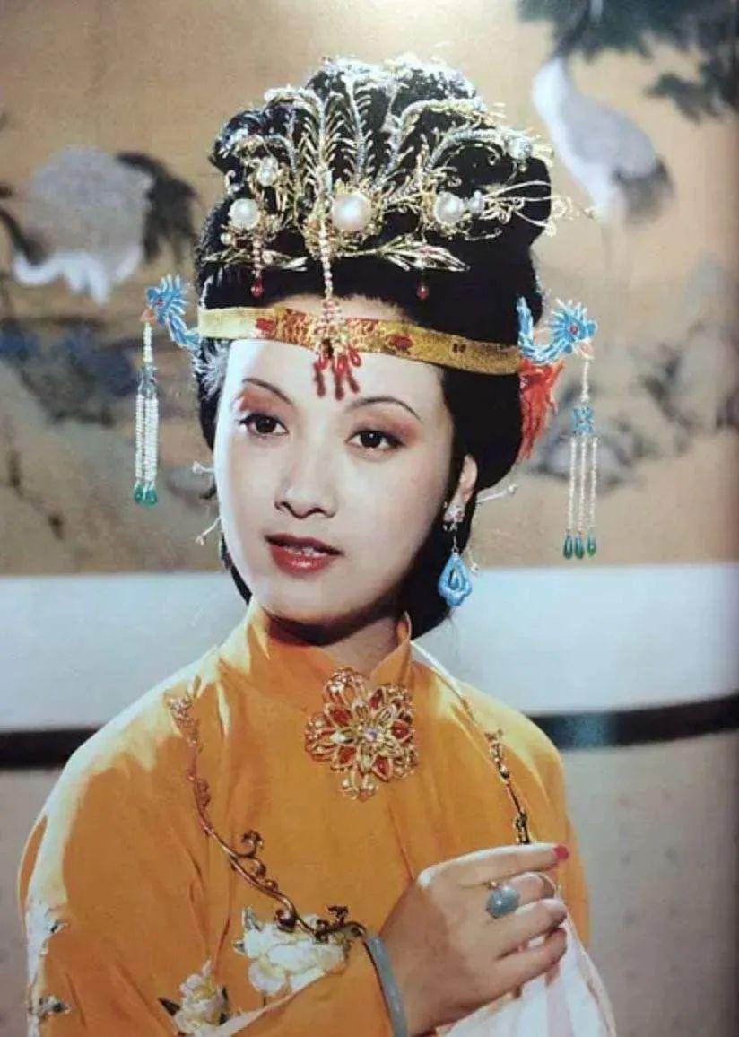 87版红楼梦全部演员表（四大名著红楼梦12金钗演员演员表介绍）