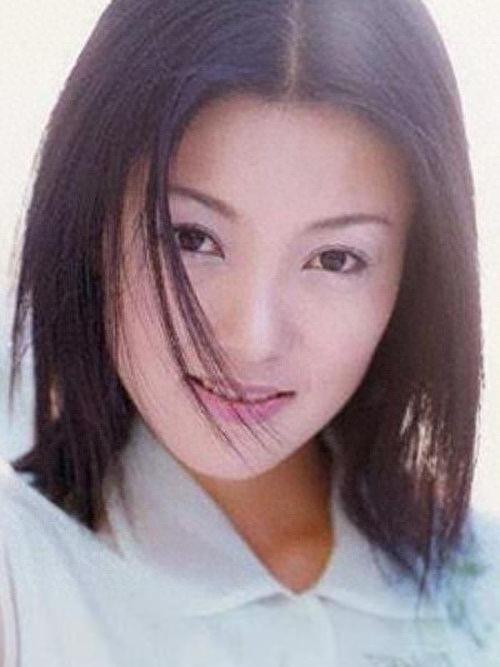 谢雨欣:17岁匆匆嫁人,25岁三登春晚,深爱男友却不知真名