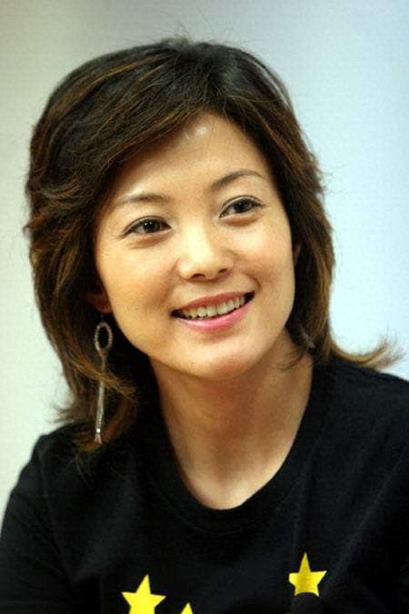 谢雨欣:17岁匆匆嫁人,25岁三登春晚,深爱男友却不知真名