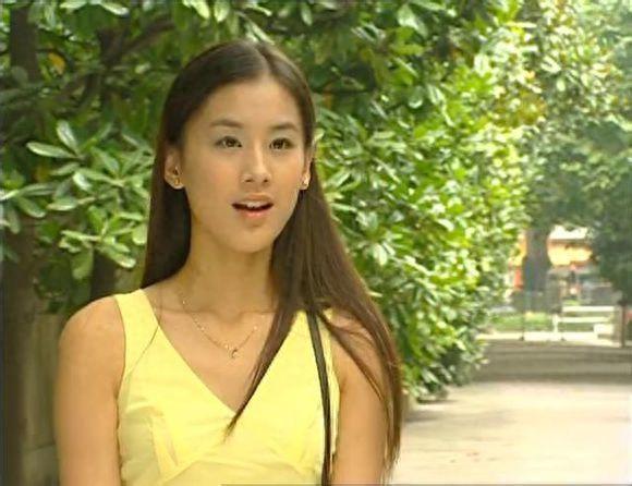 黄圣依长了一张170加的脸,没想到身高却这么矮!