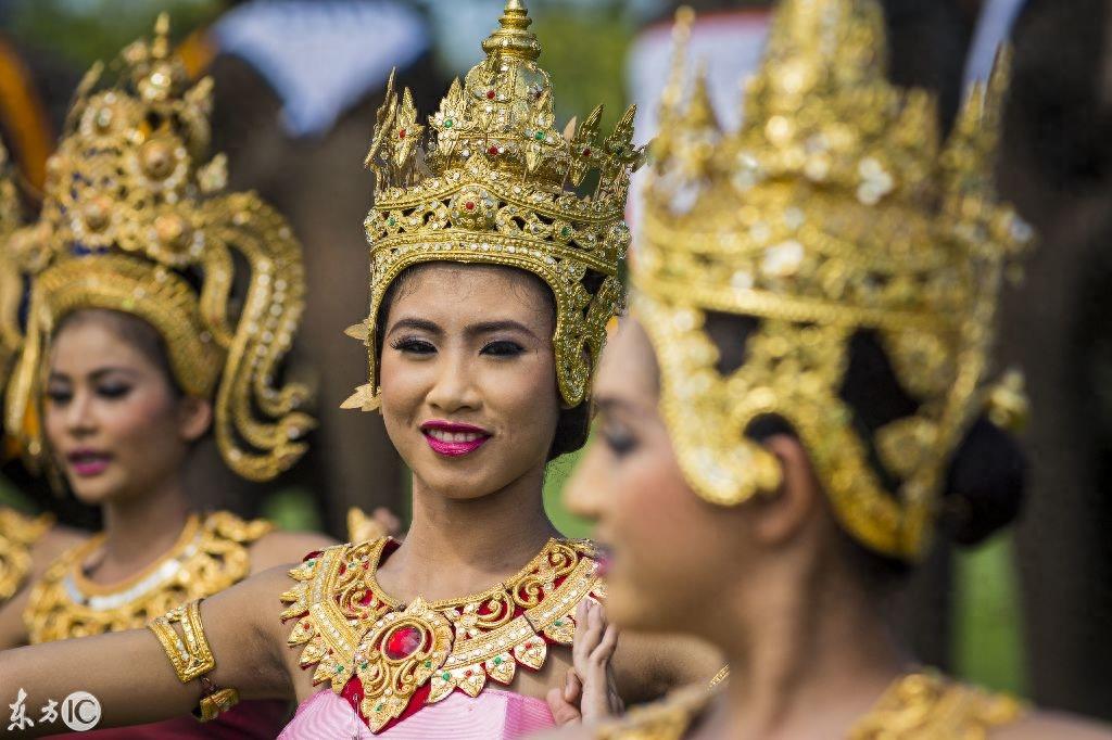 看泰国大象马球锦标赛,这比赛真是太有姿色了!