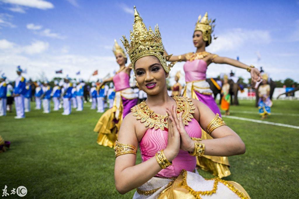 看泰国大象马球锦标赛,这比赛真是太有姿色了!