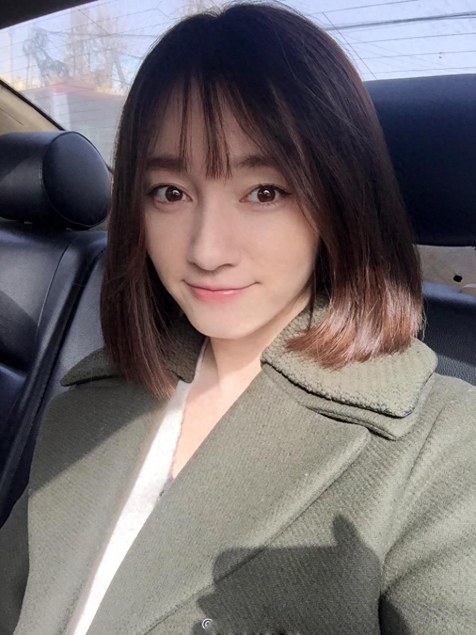 徐晓璐外形清纯靓丽，《一起同过窗》中本色出演，做事果断