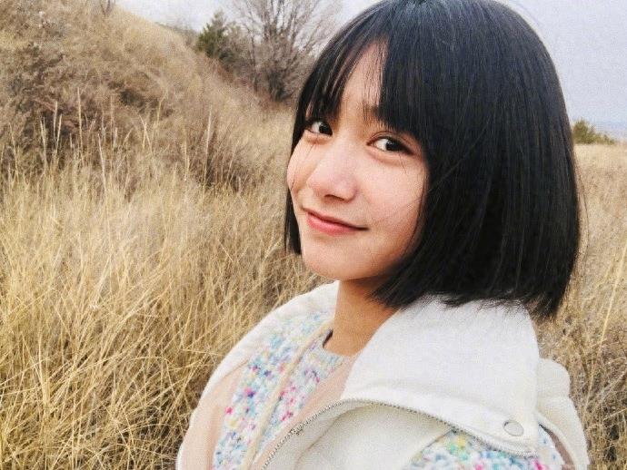 双马尾女孩张籽沐剪短发了,另一种风格,你喜欢长发还是短发的她
