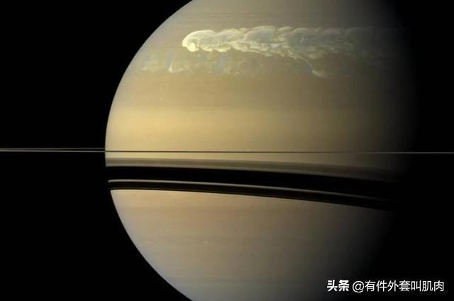 太阳系中的最大风暴:土星风暴