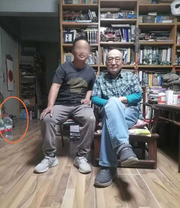 老戏骨李保田终于现身了!也喝10元的桶装水