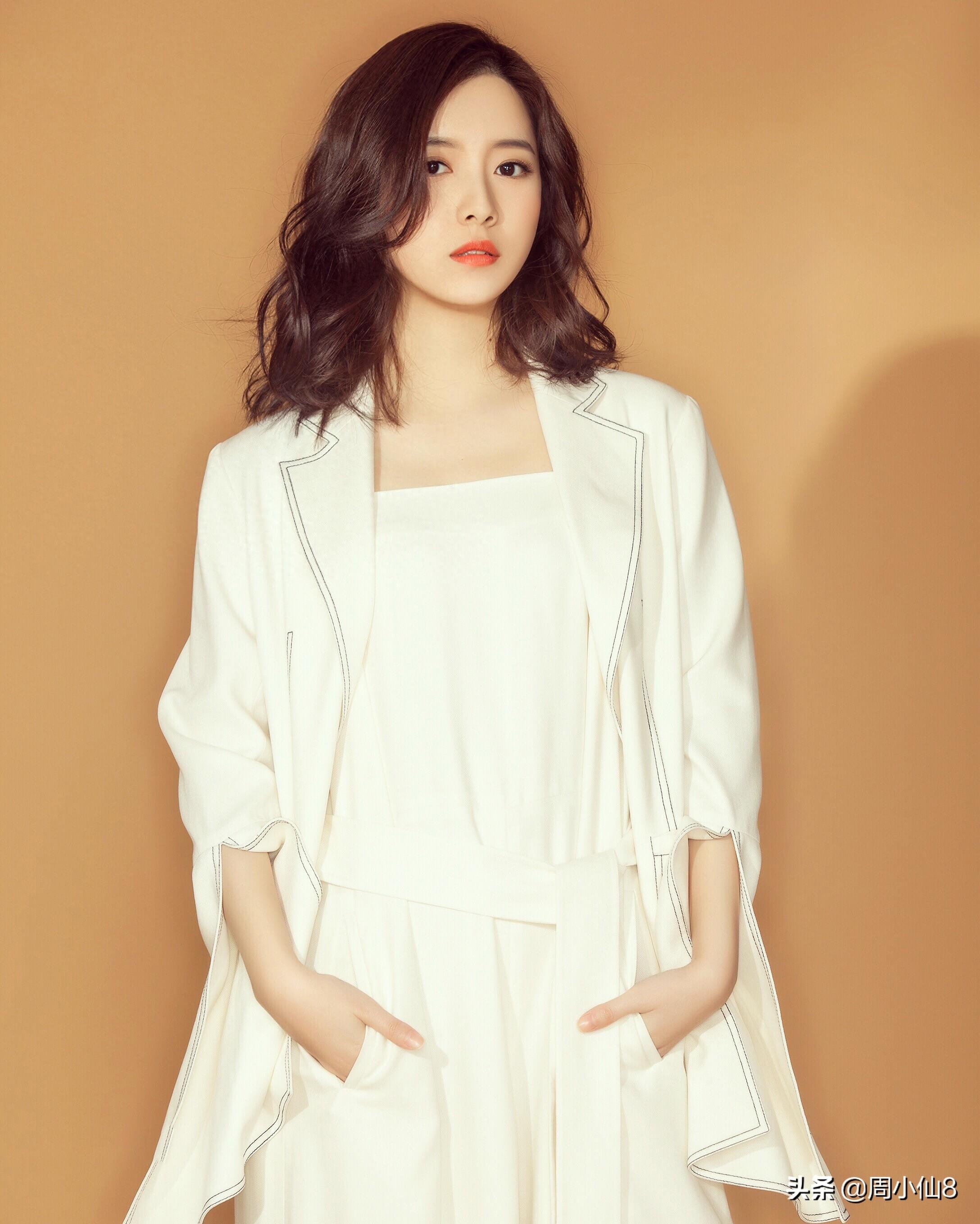 冯丽丽,影视女演员,被誉为“气质女神”