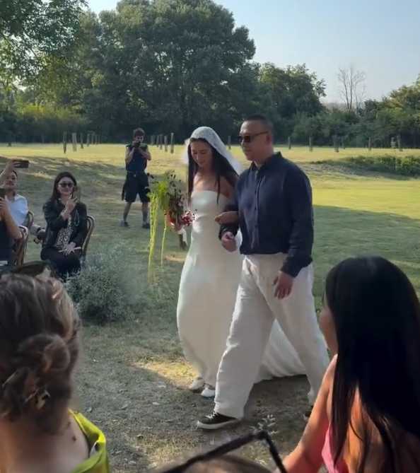 姜文女儿结婚了!不过嫁的是法国老公